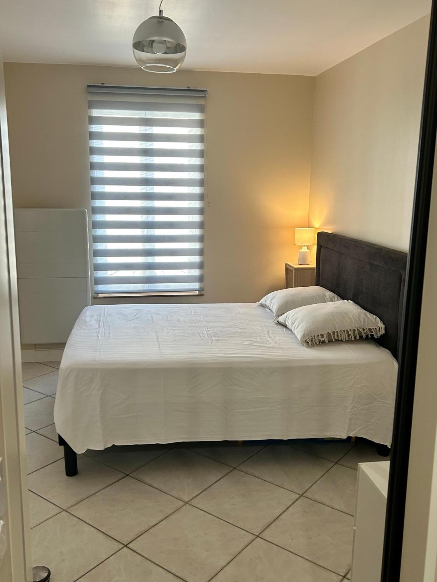 Apartamento T2 Renove Proche Des Arenes Saintes Exterior foto
