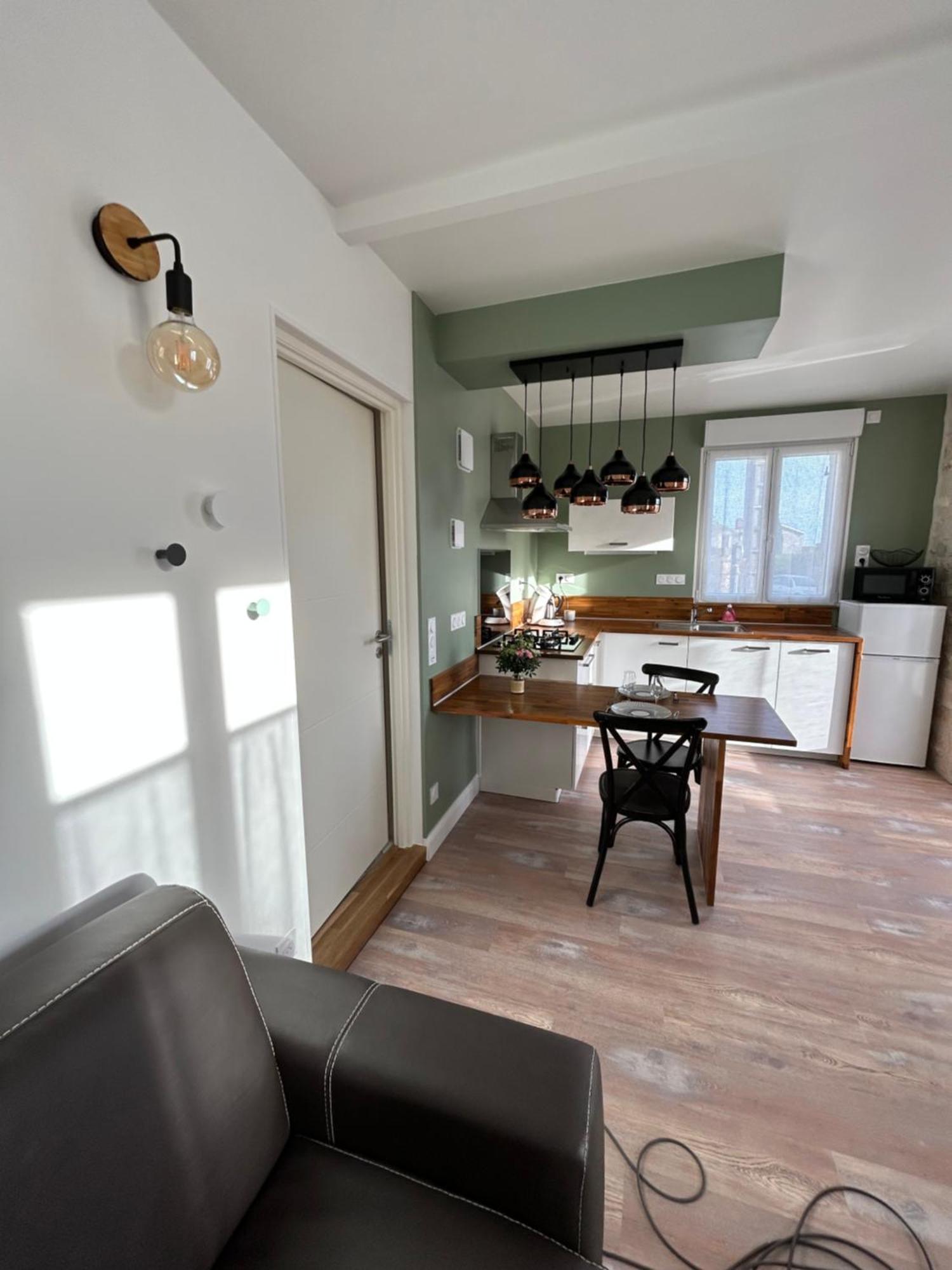 Apartamento T2 Renove Proche Des Arenes Saintes Exterior foto