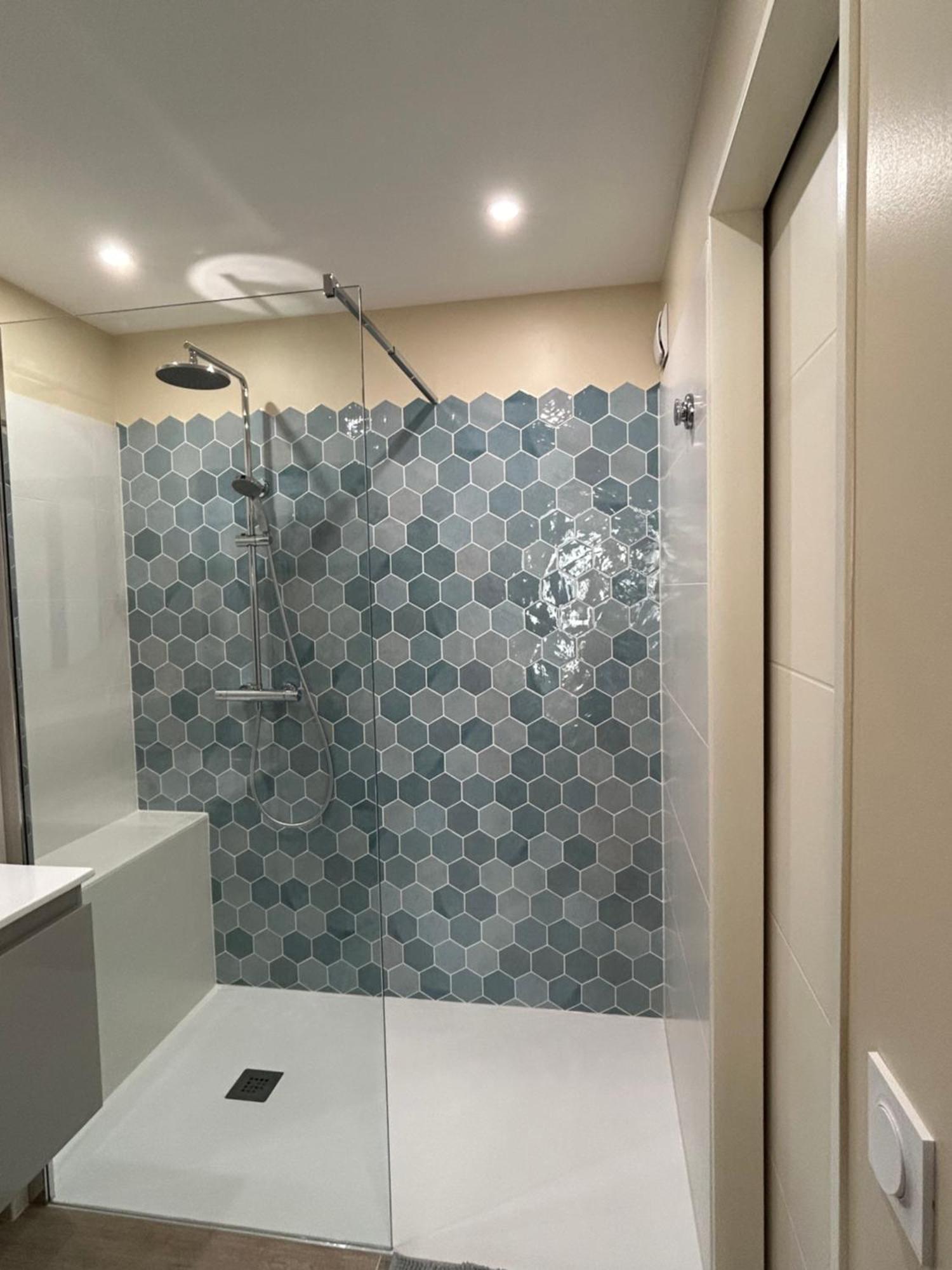 Apartamento T2 Renove Proche Des Arenes Saintes Exterior foto